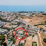 Villa Lucia, Olhos D'agua, *