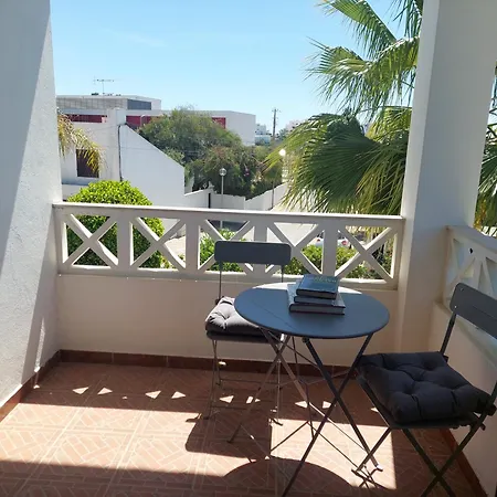 Lucia, Olhos D'agua, فيلة البوفيرا