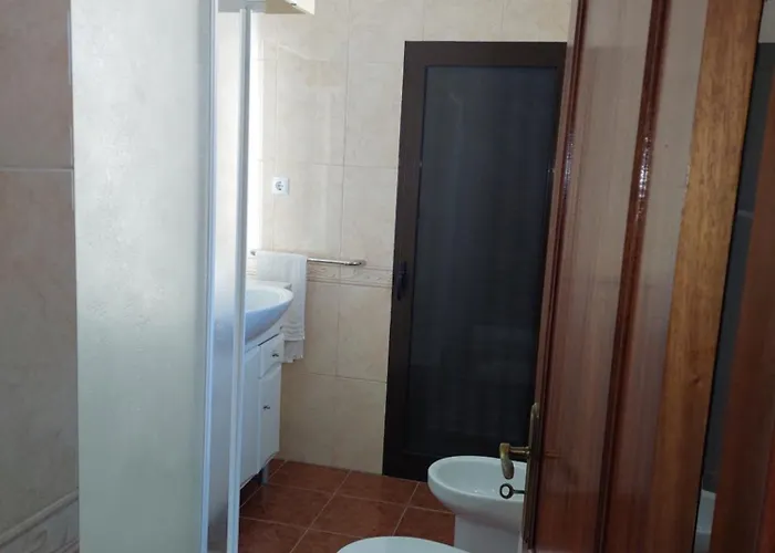 Βίλα Lucia, Olhos D'agua, *