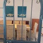 Lucia, Olhos D'agua, Villa