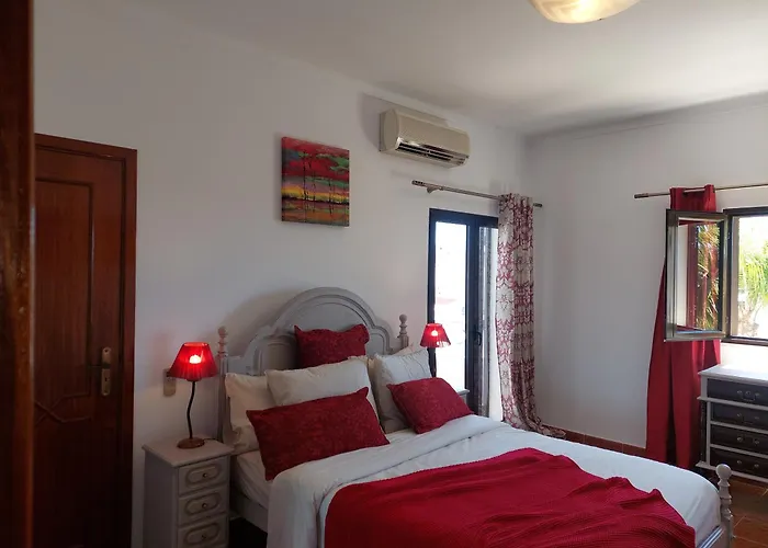 Lucia, Olhos D'agua, 别墅 *