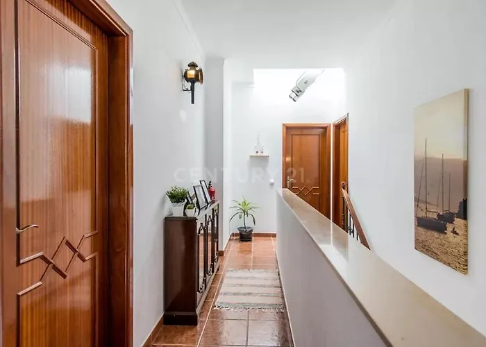 Lucia, Olhos D'agua, 别墅