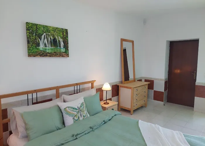 Lucia, Olhos D'agua, 阿尔布费拉