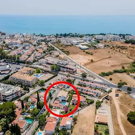 Villa Lucia, Olhos D'agua, *